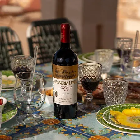 Siede La Terra * أوستوني